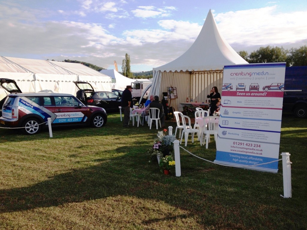 Usk Show Stand